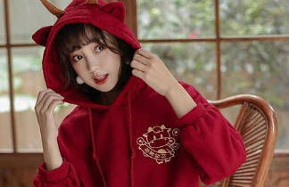 Phá tường bê tông tại Quận 4, TPHCM